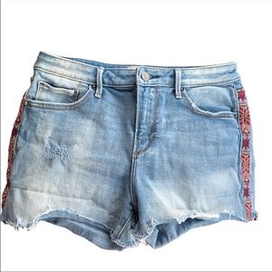 Lulu driftwood denim shorts sz 28